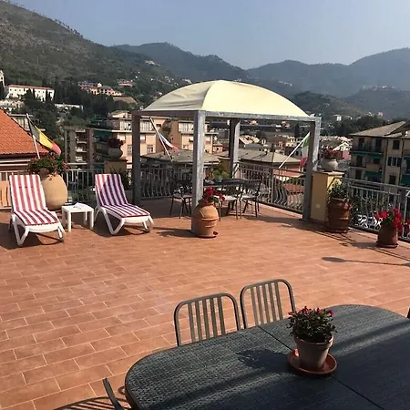 Dora Hotel 3*