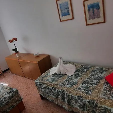Dora 3*