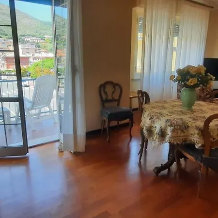Dora Hotel