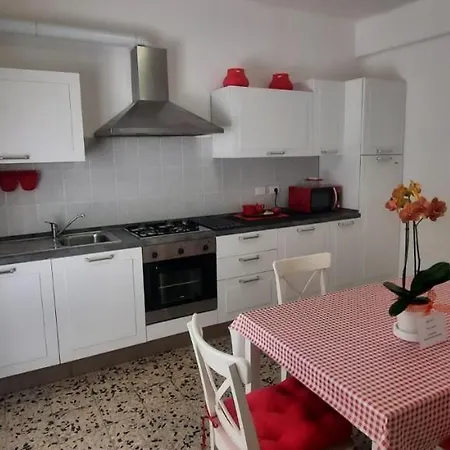 Dora Hotel 3*