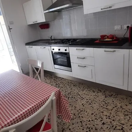Hotel Dora 3*