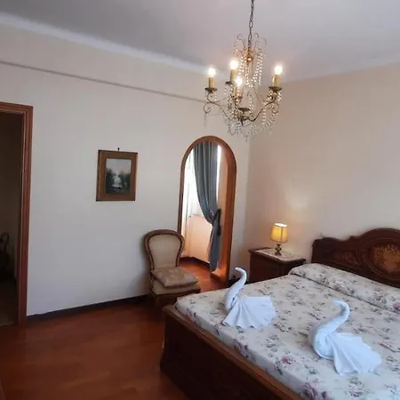 Dora Hotel 3*