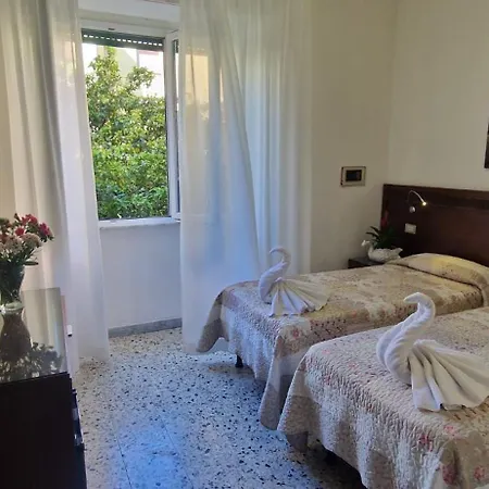 Dora Hotel