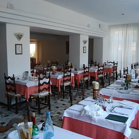 Dora 3* Levanto
