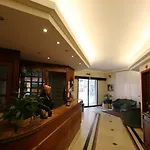 Dora Hotel 3*