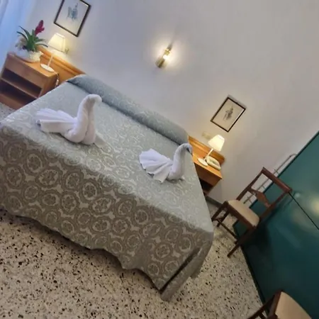 Dora Otel Levanto